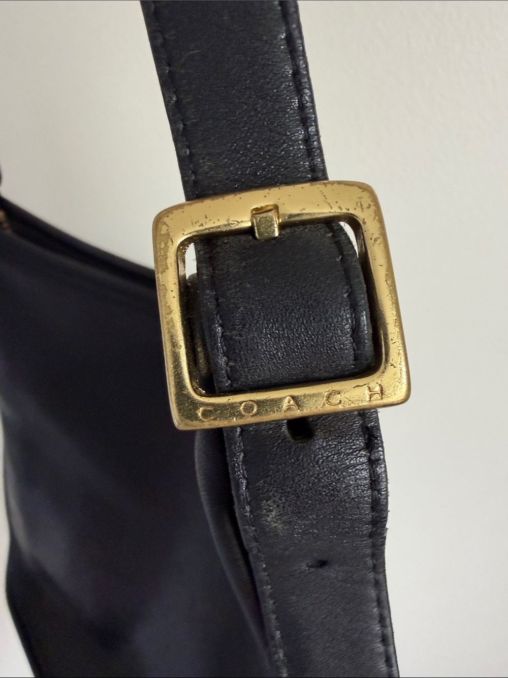Coach Black Leather Andrea Slim Shoulder Bag. VINTAGE 2001 style #9073 - Picture 4 of 15